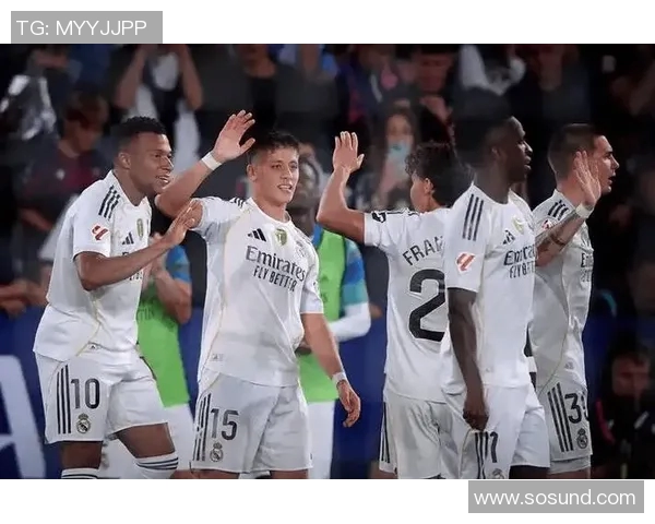 皇马与门兴全场激战回顾球迷热情高涨精彩瞬间重温