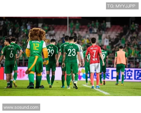 精彩对决正在直播恒大与国安的巅峰之战球迷们快来围观吧